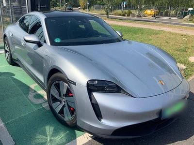 Porsche Taycan 4S