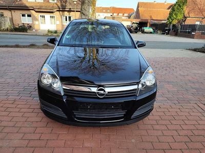 Gebraucht Opel Astra 105 PS (77 kW) 2005 Schwarz Kombi