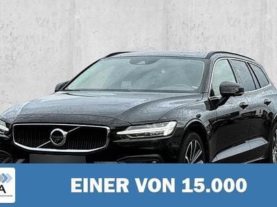 Gebraucht Volvo V60 Momentum 197 PS (144 kW) 2021 Metallic Kombi