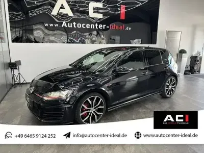 Gebraucht VW Golf VII GTI 230 PS (169 kW) 2016 Deep black perleffekt Limousine