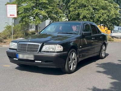 Mercedes C180