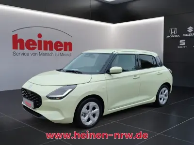 Usata Suzuki Swift Comfort 83 CV (61 kW) 2025 Giallo Berlina