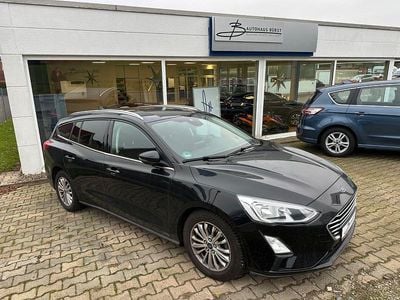 Schwarz Gebraucht 2019 Ford Focus Titanium Kombi | 13.390 € (Guter Preis)
