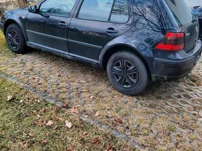 Gebraucht VW Golf IV 75 PS (55 kW) 2000 Schwarz Kleinwagen