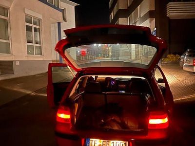 Gebraucht VW Golf IV Basis 105 PS (77 kW) 2002 Kleinwagen