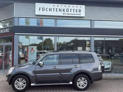 Gebraucht Mitsubishi Pajero Top 190 PS (139 kW) 2016 Grau SUV