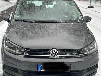 Gebraucht 2016 VW Touran Van / Kleinbus | 16.450 € (Teuer)