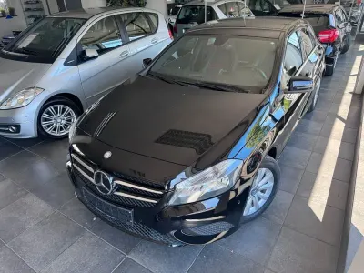 Brugt Mercedes A180 Style 122 HK (89 kW) 2015 Sort Sedan