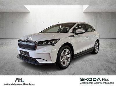 Weiß Gebraucht 2021 Skoda Enyaq iV Loft SUV | 23.400 € (Guter Preis)