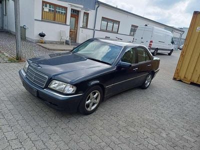 Mercedes C240