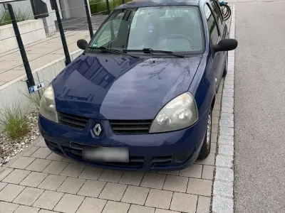 Używany Renault Clio II Campus 75 KM (55 kW) 2008 Niebieski Sedan/Limuzyna