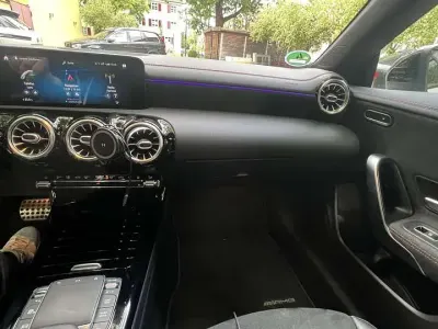 Gebraucht Mercedes CLA250e AMG 160 PS (117 kW) 2020 Weiß Limousine