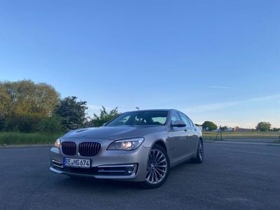 BMW 730
