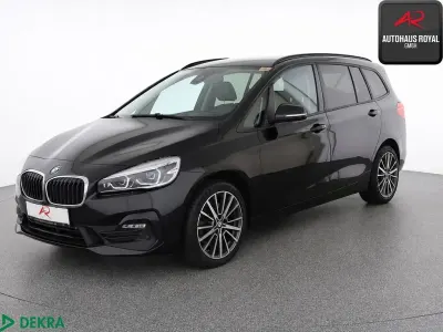 Gebraucht BMW 220 Gran Tourer Advantage 190 PS (139 kW) 2022 Schwarz Van / Kleinbus
