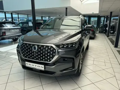 Neu KGM Rexton 203 PS (149 kW) 2025 Grau SUV
