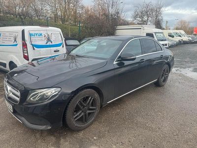 Gebraucht Mercedes E200 184 PS (135 kW) 2016 Schwarz Limousine