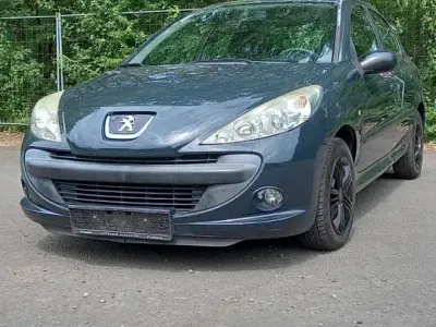Gebraucht Peugeot 206+ 60 PS (44 kW) 2009 Blau Kleinwagen