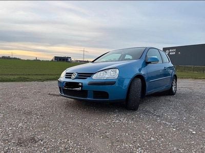 Gebraucht VW Golf V 102 PS (75 kW) 2005 Blau Kleinwagen