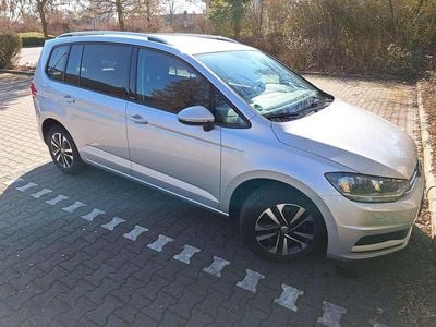 Gebraucht VW Touran United 150 PS (110 kW) 2020 Silber Van / Kleinbus