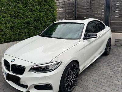 BMW 225