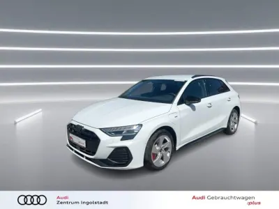 Gebraucht Audi A3 Sportback e-tron S-Line 272 PS (200 kW) 2026 Gletscherweiß metallic Kleinwagen