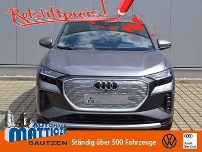 Grau (taifungrau metallic) Gebraucht 2021 Audi Q4 e-tron Advanced SUV | 28.979 € (Teuer)