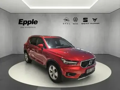 Gebraucht Volvo XC40 Momentum 190 PS (139 kW) 2019 Rot SUV