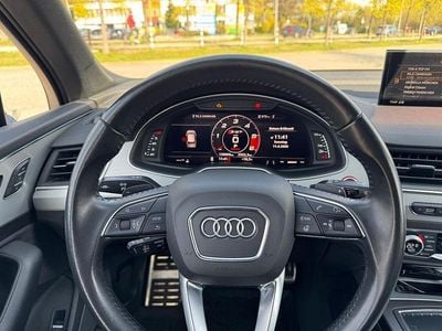 Second-hand Audi SQ7 Sport 435 CP (319 kW) 2018 Negru SUV