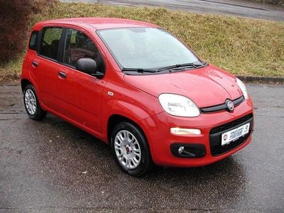 Gebraucht Fiat Panda Easy 69 PS (50 kW) 2016 Rot Kleinwagen