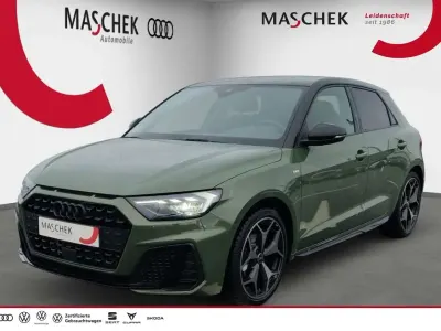 Gebraucht Audi A1 S-Line 150 PS (110 kW) 2026 Distriktgrün metallic SUV