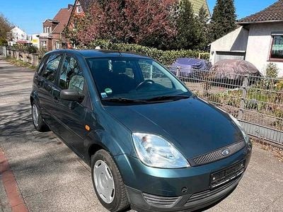 Gebraucht Ford Fiesta 60 PS (44 kW) 2002 Grün Kleinwagen