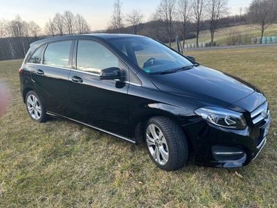 Mercedes B220