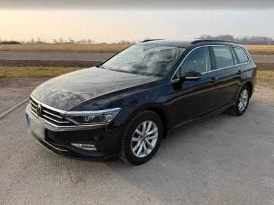 Usata VW Passat 150 CV (110 kW) 2022 Nero Station wagon