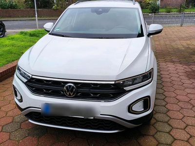 Gebraucht VW T-Roc Move 110 PS (80 kW) 2023 Weiß SUV