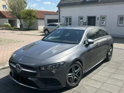 Gebraucht Mercedes CLA200 Shooting Brake 163 PS (119 kW) 2023 Grau Kombi