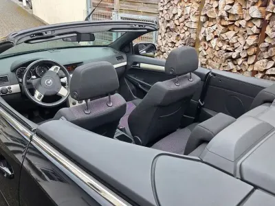Gebraucht Opel Astra Cabriolet 140 PS (102 kW) 2006 Schwarz Cabrio