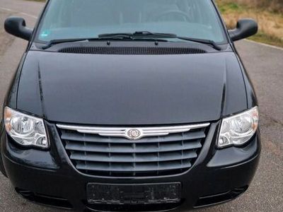 gebraucht Chrysler Voyager 2.8CRD Top wenig km 7 Sitzer