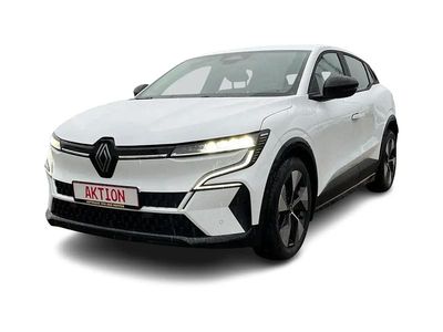 Weiß Gebraucht 2024 Renault Megane E-Tech Equilibre Limousine | 28.989 € (Fairer Preis)
