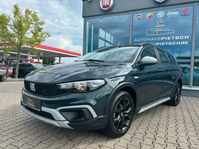 Gebraucht Fiat Tipo Garmin 131 PS (96 kW) 2023 Grün Limousine