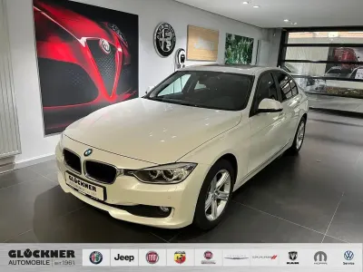 Gebraucht BMW 320 184 PS (135 kW) 2014 Weiß Limousine