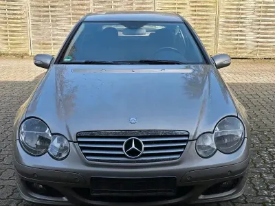 Usado Mercedes CL180 142 CV (104 kW) 2006 Gris Coupe