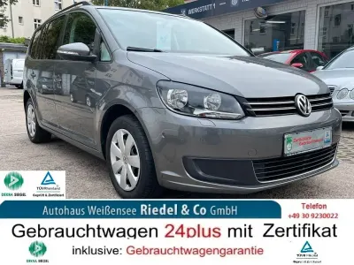Gebraucht VW Touran Comfortline 150 PS (110 kW) 2015 Grau Van / Kleinbus