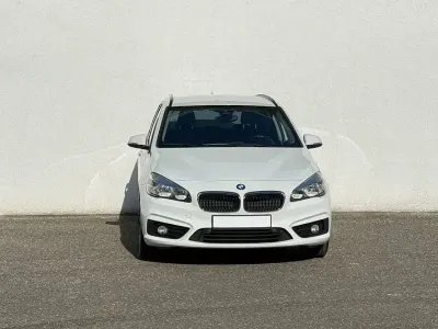 Gebraucht BMW 218 Active Tourer Performance 136 PS (100 kW) 2015 Weiß Van / Kleinbus