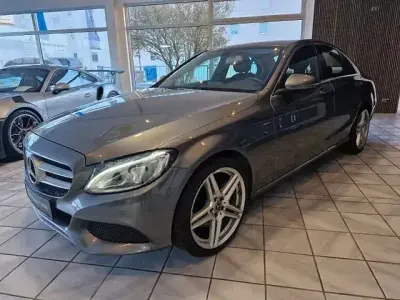 Gebraucht Mercedes C300 Avantgarde 245 PS (180 kW) 2017 Andere Limousine