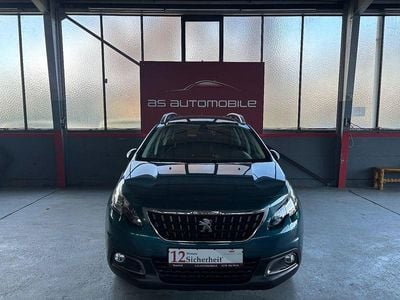 Grün Gebraucht 2018 Peugeot 2008 Active SUV | 7.990 € (Fairer Preis)