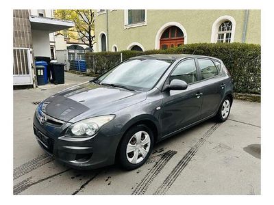 Gebraucht Hyundai i30 109 PS (80 kW) 2009 Grau Limousine