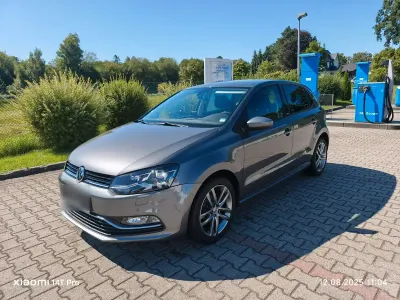 Gebraucht VW Polo Allstar 90 PS (66 kW) 2016 Grau Kleinwagen