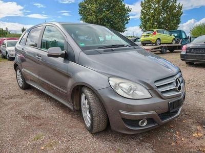 Mercedes B180