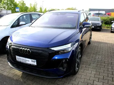 Gebraucht Audi Q4 e-tron S-Line 219 kW (299 PS) 2023 Blau SUV
