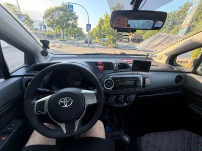 Gebraucht Toyota Auris Edition 132 PS (97 kW) 2012 Rot